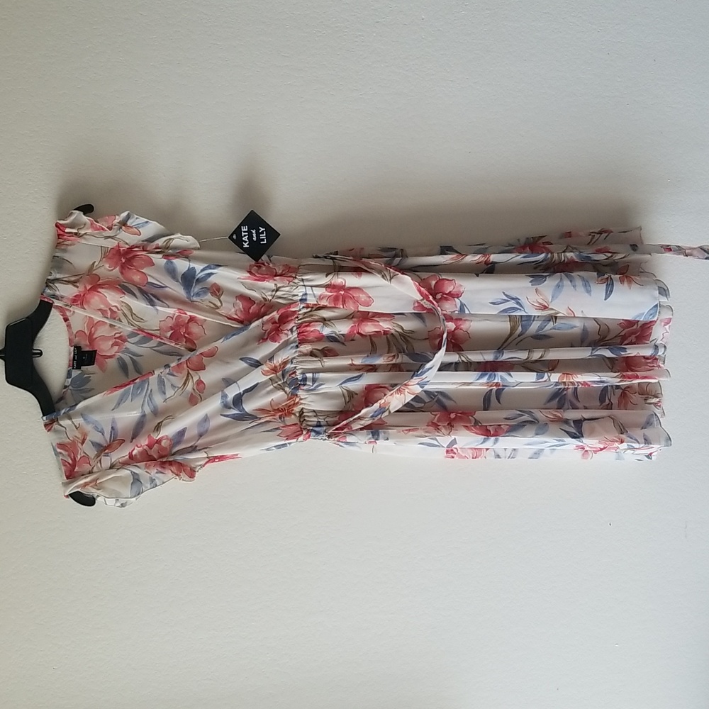 Floral Ruffle Sleeve Tie Waist by Kate & LiLy